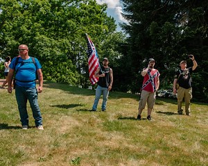 Right-wing militias patrol Gettysburg over flag-burning rumors