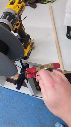 Respooling a damaged filament roll