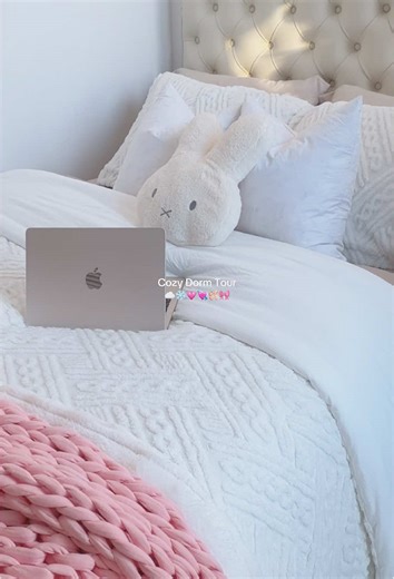 Cozy dorm tour🎀#cozy #dormtour #fleeceblanket #girlroom