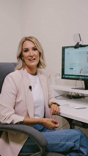 You didn’t start your business to spend all day in Canva, chasing emails, and patching broken systems. A Virtual Assistant can take that load off your plate, so you can finally get back to growing your business. 👉 Book your Discovery Call today. | Social Friends VA