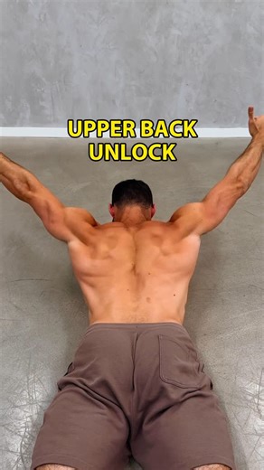 Roye Goldschmidt on Instagram: "Comment “SPINE” to get the full instructions. Tight upper back? Poor spinal mobility? This drill is for you. Most people skip over thoracic spine control—but if your mid-back is stiff, it can throw off everything from your posture to your shoulder health. In this drill, you’ll learn to isolate your pelvis and upper back step by step: • Posterior pelvic tilt ✅ • Controlled T-spine arch ✅ • No compensation ✅ It’s all about building true segmental control, not just c