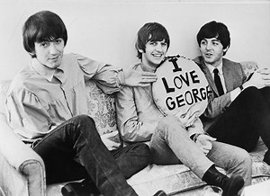 Why Fans Thought 3 Beatles Reunited for a Music Video in 1987