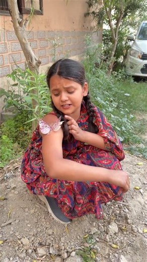 Shrishtu के हाथ पर जंगली तितली बैठ गयी😢😭 | #emotional #shorts #sadstory #viralvideo #maa #story