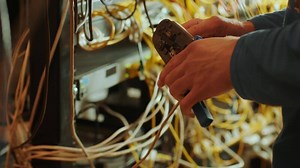 Connection procedure UTP cable, Twisting Cable Tool Twisted Pair Ethernet UTP Cat 5, Crimping RJ45 LAN cable, Stepping to crimping RJ45 connector. 6