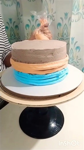 This cake hits different -it's Super Sonic cake