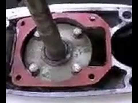 60 HP Johnson Evinrude VRO Lower Unit Water Pump