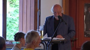 8.4K views · 34 reactions | "Brenna tuats guad": Diesen Hit kennen wir alle. Alpenrocker Hubert von Goisern singt aber nicht nur, sondern versucht sich jetzt als Schriftsteller. Hubert von Goisern | LT1 OÖ | Facebook