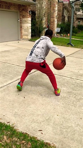 Kapkirk nails the tough shot 🎯