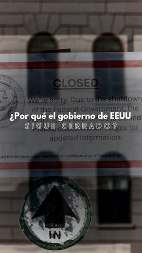 32K views · 737 reactions | A partir de mañana, 5 de noviembre, si el gobierno sigue cerrado, se convertirá oficialmente en el cierre de gobierno más largo de la historia de Estados Unidos. En este video te explico qué ha implicado, quiénes se han visto afectados, por qué ocurre y, bueno… de quién es la culpa. Spoiler alert: de los dos. | Alejandra Oraa | Facebook