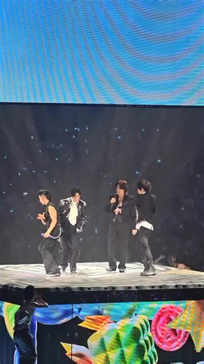 욱동이 on Instagram: "F4 FOREVER CONCERT DAY 1 ♥️ #highlights2025 #followersreelsfypシ゚viralシfypシ゚viralシalシ #hilightseveryonefollowers #highlightsシ゚ #facebookreelsviral #followersreels #reelsfacebook #reelsinstagram #reelschallenge #forever #JerryYan #Vichou #VannessWu"