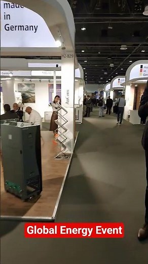 Dubai 2050: AI Cities Powered ENTIRELY by Solar? 😱 (MIND-BLOWING Tech!)