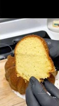Why this is the only pound cake you need #easyrecipe #dessert
