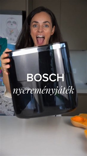 Agnes dr Kis - Dobo on Instagram: "🎉🎁 AIR FRYER NYEREMÉNYJÁTÉK🎁🎉 #rekIam + pumpkin spice csiga recept 😋😋😋 A játékban való részvétel menete: -> legyél a @boschhomehu és az én követőm is! -> írj kommentet, hogy mit fogsz először készíteni az új air fryeredben, ha Te nyered 🤩 -> mentsd le a videót a kis zászló ikonnal -> repostold a videót a kis 🔄 ikonnal (a videó alatti kis összefordított nyilacskák) A játék 1 héten át tart a 