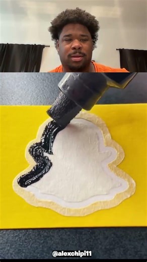 Making the Snapchat logo