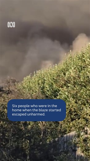 A large home has been destroyed by fire in the exclusive Mornington Peninsula town of Portsea, south of Melbourne. Police said the blaze was not suspicious. Country Fire Authority (CFA) Commander Glenn Philp said crews protected the surrounding properties as Victoria entered a day of extreme heat. Choose your news on the ABC NEWS app and stay in the know: https://ab.co/abcnewsapp #ABCNewsVic | ABC Melbourne