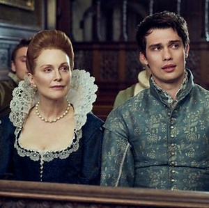 Julianne Moore & Nicholas Galitzine | Mary & George