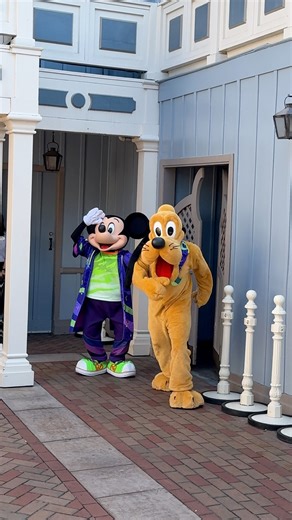 Mickey opened the door for Pluto at Disneyland, and then pretended to throw a ball for him to chase. 🙂 They are wearing their Halloween costumes for 2025 at Disneyland Park! The character interactions in Town Square are always a lot of fun. More guests than ever look for these moments now. #mickeymouse #pluto #disneyland #dlrhalloween #disneylandresort #disneylandhalloween #disneylandhalloweentime #dlr #disneycharacters #disneyhalloween | Mousesteps