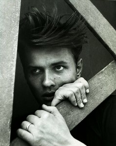 Richard Davalos - Alchetron, The Free Social Encyclopedia