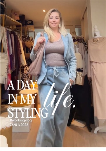 𝐀𝐜𝐡𝐭𝐞𝐫 𝐝𝐞 𝐬𝐜𝐡𝐞𝐫𝐦𝐞𝐧 𝐛𝐢𝐣 𝐞𝐯𝐞𝐧𝐭𝐬𝐭𝐲𝐥𝐢𝐧𝐠 ✨ Vandaag neem ik jullie mee achter de schermen bij een eventstyling dag voor de organisatoren van De Kunst van Netwerken, het netwerk voor ondernemers waar echte ontmoetingen, groei en plezier samenkomen. We starten stipt 09:30 en werken in twee stylingblokken toe naar één doel: 👉 4 tot 5 event-looks per persoon, passend bij wie zij zijn én bij hun rol als zichtbare ondernemers binnen een netwerk dat écht werkt. Niet alle looks