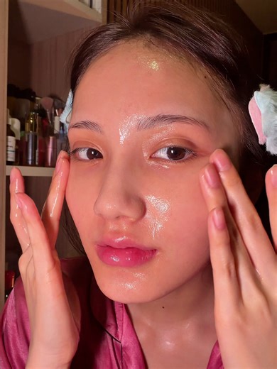 ฝุ่นเยอะแบบนี้อย่าลืมบำรุงผิวกับ #COLORKEYLuminousTH #COLORKEYLuminousFacialMask #มาสก์น้ำนมคัลเลอร์คีย์ #รีวิวบิวตี้