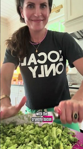 The BEST Broccoli Salad Recipe