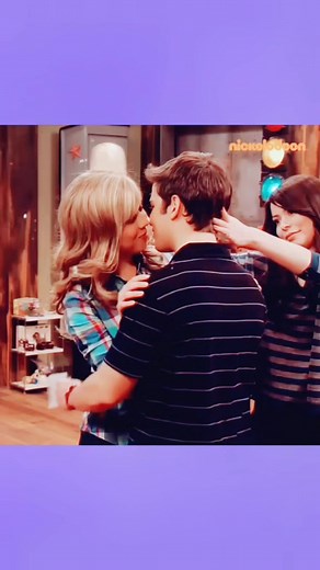 how cute are these two?💜#icarly #seddie #camillacabello #neverbethesame #love #kiss #hatelove #samandfreddie #nickelodeon #nickrewind #jennettemccurdy #nathankress #tvshow #song