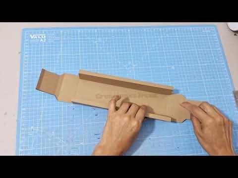 Caja rectangular de cartón kraft.