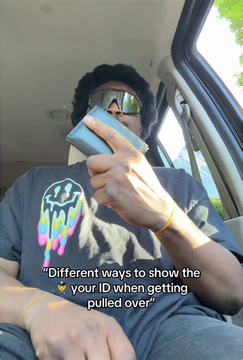 Different Ways to Show Your ID to Police Officers