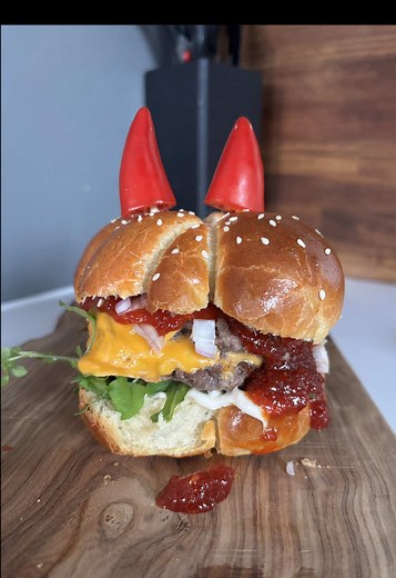 Delicious Devil’s Chilli Burger Recipe for Halloween