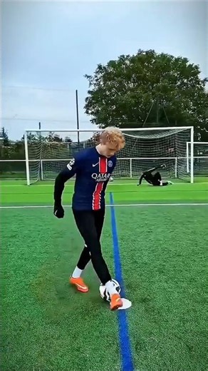 Soccer Kick Tutorial 🌀💯#football #soccer #soccerskills