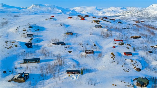 What makes Norway’s frozen highlands so peaceful?