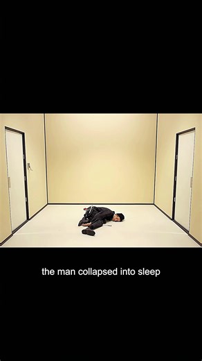 Eerie Door Lock Mystery: A Man's Desperate Escape