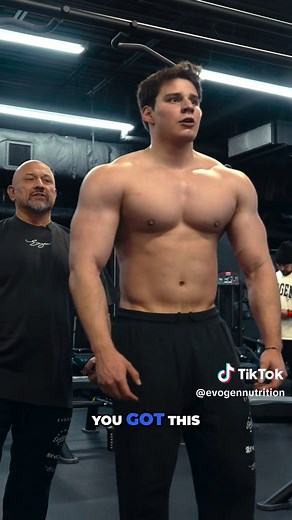 Essential Posing Tips for Bodybuilders