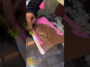 "This video teaches you how to make a perfect and delicious chocolate topper—learn how to do it t...