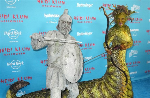 Heidi Klum Turns Into Medusa For Halloween
