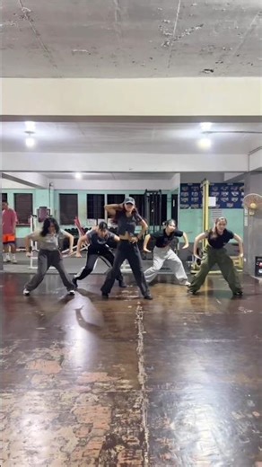 Is our #ITZY_TUNNELVISION #dancechallenge trend entry enough to make the call? 🤙😎 ‪@ITZY‬