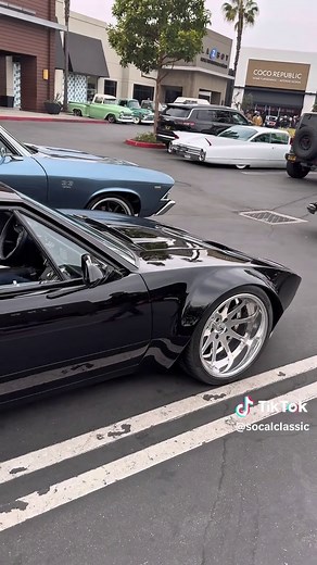'73 Pantera Engine Bay Eye Candy at Quisinpch
