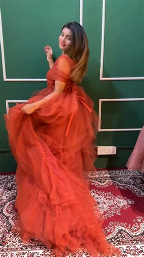 Ranchi me Ek se Barhkar Ek Dresses Rent pe Starting at just ₹999! Contact No. 92043 71024 Address:- Ratu Road near old Reliance fresh building opposite to Lenskart, Ranchi 👗 Pre-wedding, Engagement, Maternity, Bridal & Non-Bridal — sab ke liye designer outfits available. ✨ Designer Wear by Delhi’s Experienced Designer Ritika Sahu – super trendy designs premium colour palette. 💃 Huge Range of Premium Outfits at the best rental prices in Ranchi. 📌 Location: Rentika, Ratu Road, Ranchi 🏷️ Price 