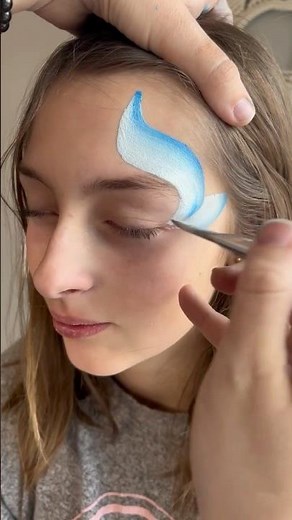 Holiday Eye Look You Can Paint in Minutes ❄️✨Face Painting is made easy in the Face painting academy