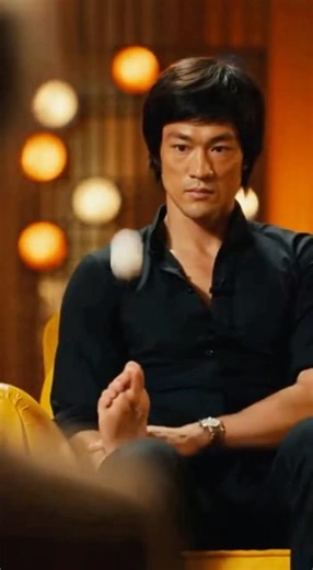 Bruce Lee Playing Ping Pong With His Feet 😳🔥#brucelee #superhuman #SpinningFan #classictv