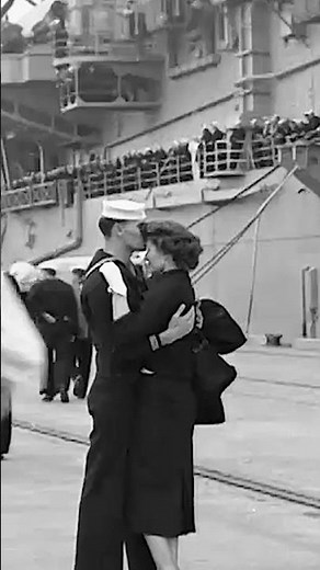 🎄 USS Hornet returning from deployment in December 1954! #history #usshornet #f9f #1950s #christmas