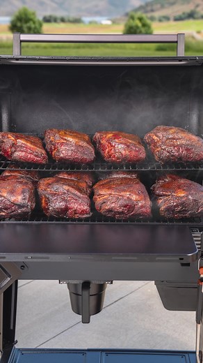 Take it from @divaqbbq—the Woodridge Pro does it all 🔥 Grill, smoke, bake, and more with Set-It & Forget-It® convenience. More flavor, less hassle. Tap the link in bio learn more. #TraegerWoodridge #Woodridge #TraegerGrill #NewTraegerGrill #TraegerBBQ