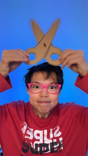 ¡Construyamos Juntos! 👨‍🔧 Tijeras de Cartón DIY para Peques! #aprender #niños