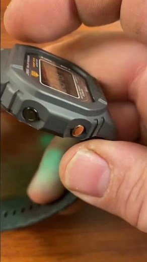 Is the DW-H5600 bezel easily removable?