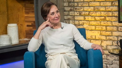 Laurie Metcalf grateful for 'richer' reboot of 'Roseanne'