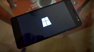 Alleged 'Lumia 650 XL' shown off in video running Windows RT 8.1 PE