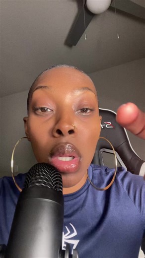 Captivating ASMR Spit Painting Experience