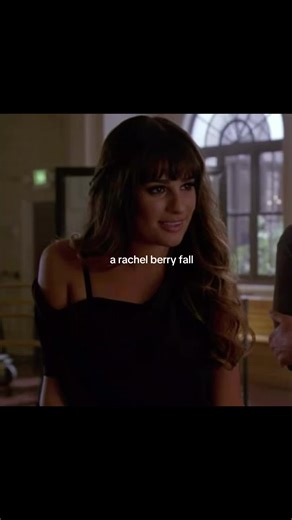 rewatching glee and i cannot stop thinking about s4 rachel 🌟 #glee #rachelberry #fallaesthetic #gleek #2000s