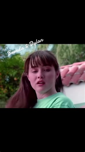 Shannen Doherty & Luke Perry’s legacy lives on. Brenda & Dylan 🔥 the beginning of all young romances to attract young viewers. 90210