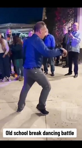 Old school break dancing battle "poppin" #breakdance #oldschool